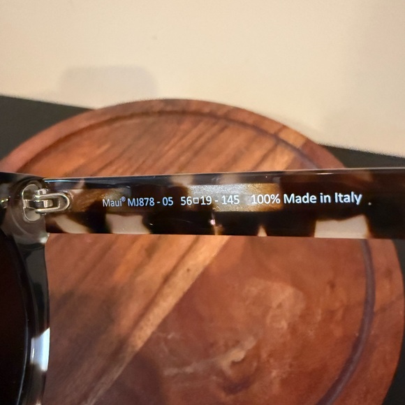 Maui Jim Modern Snow Leopard Cat Eye Sunglasses - Picture 3 of 6